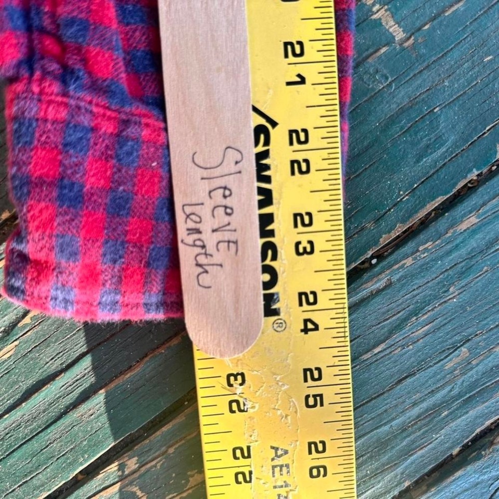 American eagle Red and black flannel shirt - Picture 4 of 6
